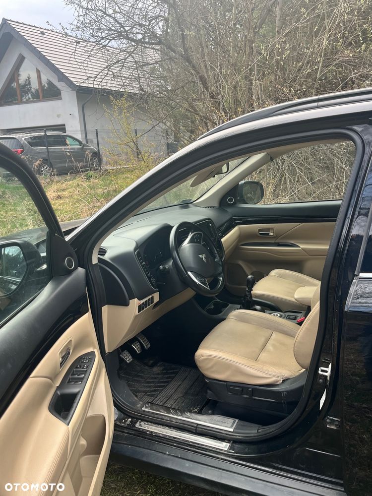 Mitsubishi Outlander 2.2 DID Instyle NAVI EU5 - 5