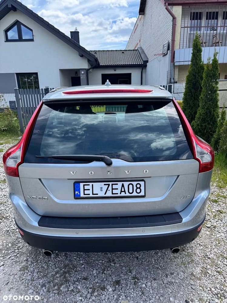 Volvo XC 60 D4 AWD Summum - 10