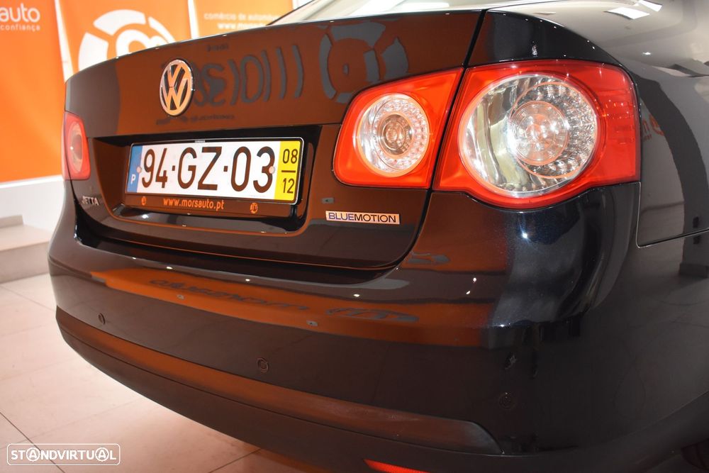 VW Jetta 1.9 TDi BlueM. Confortline - 19