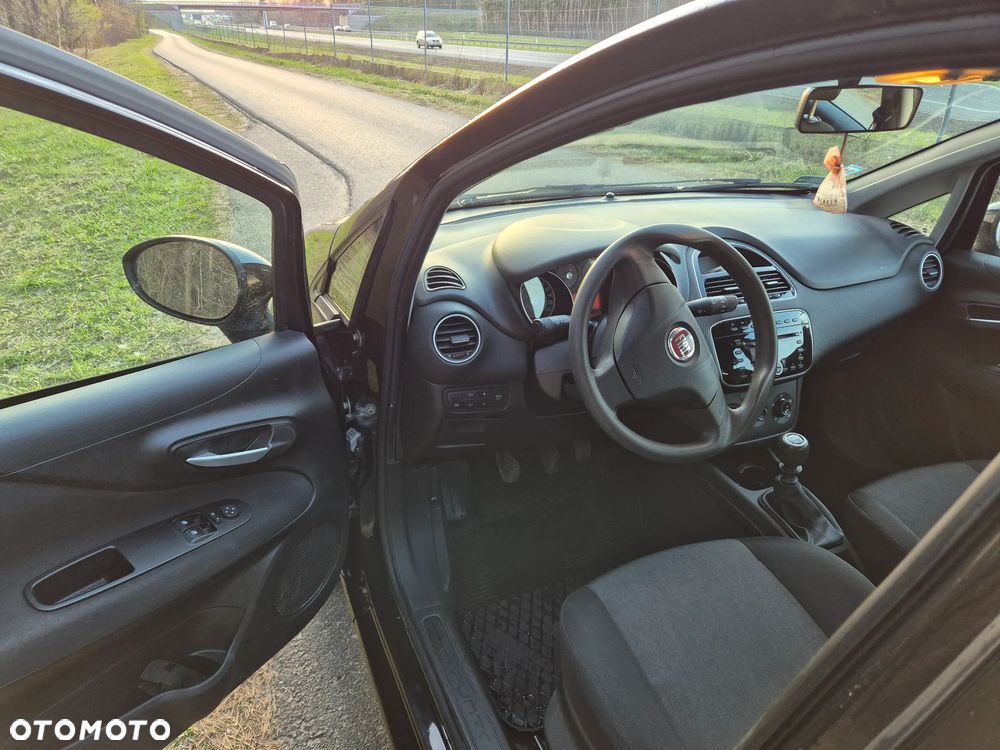 Fiat Punto 1.4 Easy S&S - 5