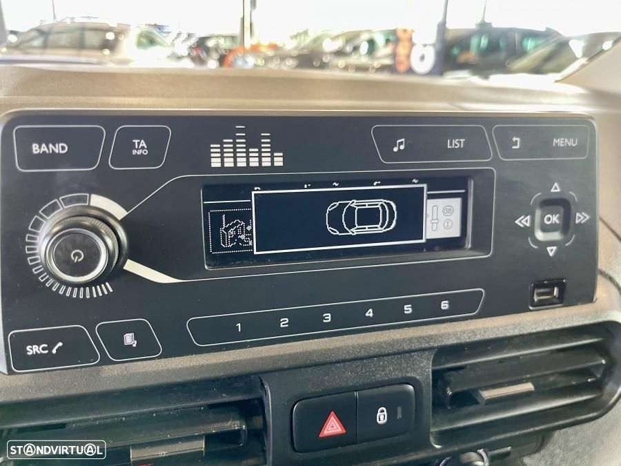 Peugeot Partner 1.5 BlueHdi 102 Pro c/IVA Dedutível 3 lugares - 11