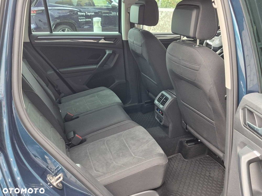 Volkswagen Tiguan - 12