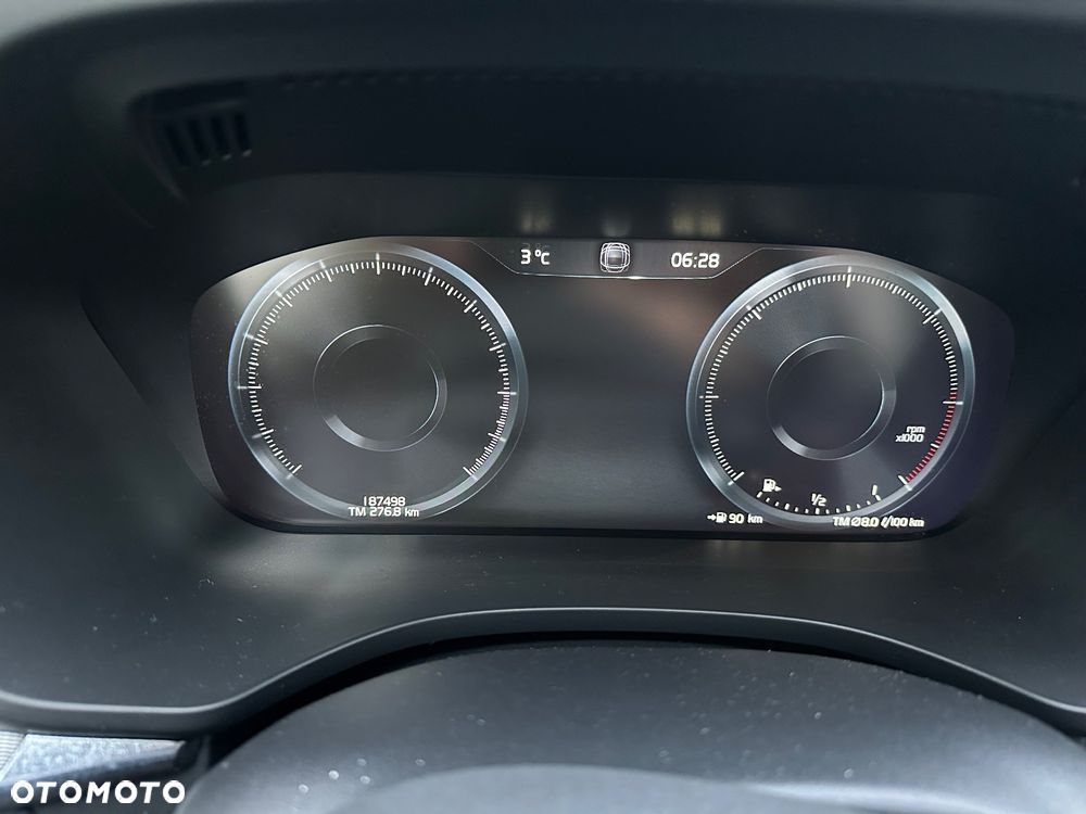 Volvo XC 60 D5 AWD Geartronic Inscription - 18