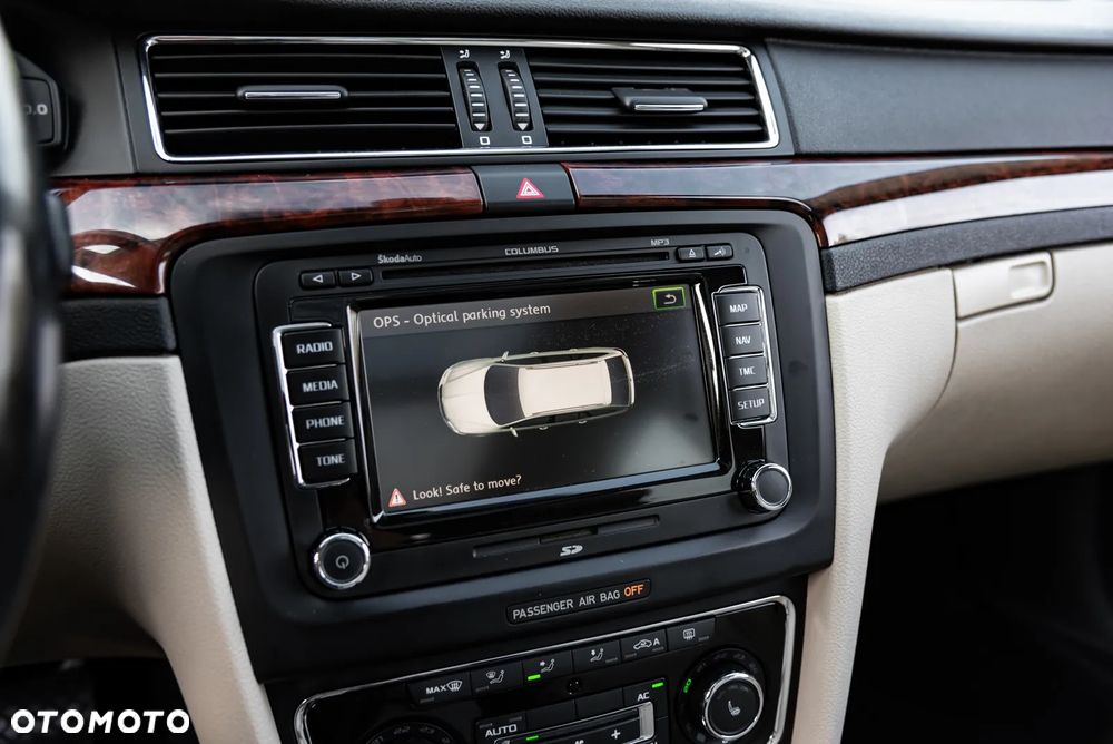 Skoda Superb 3.6 V6 4x4 DSG Elegance - 38
