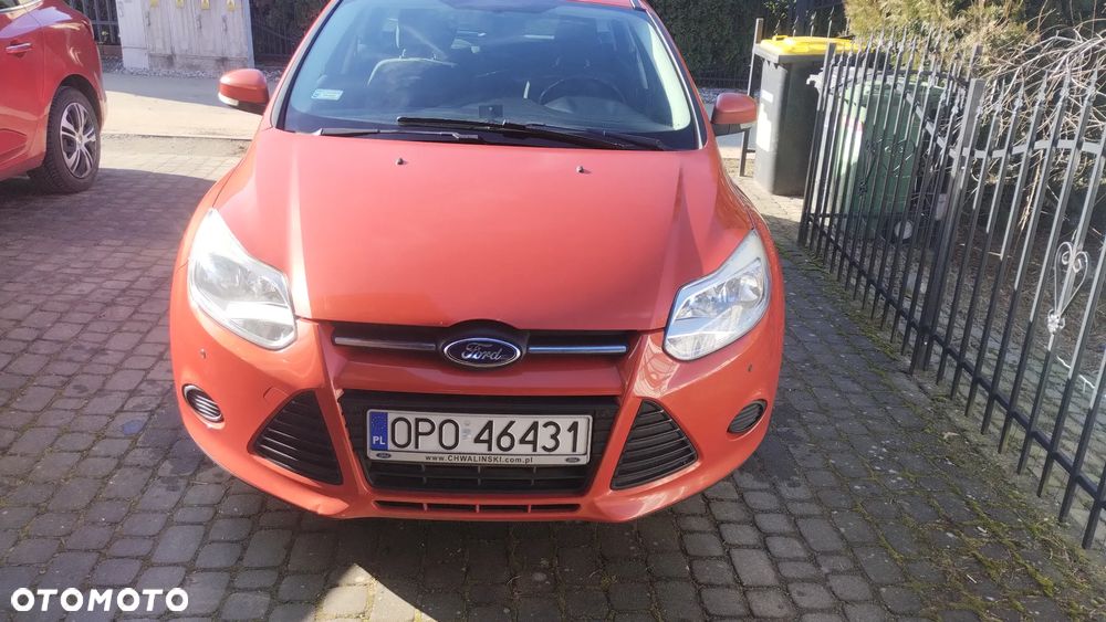 Ford Focus 1.6 Ambiente - 2