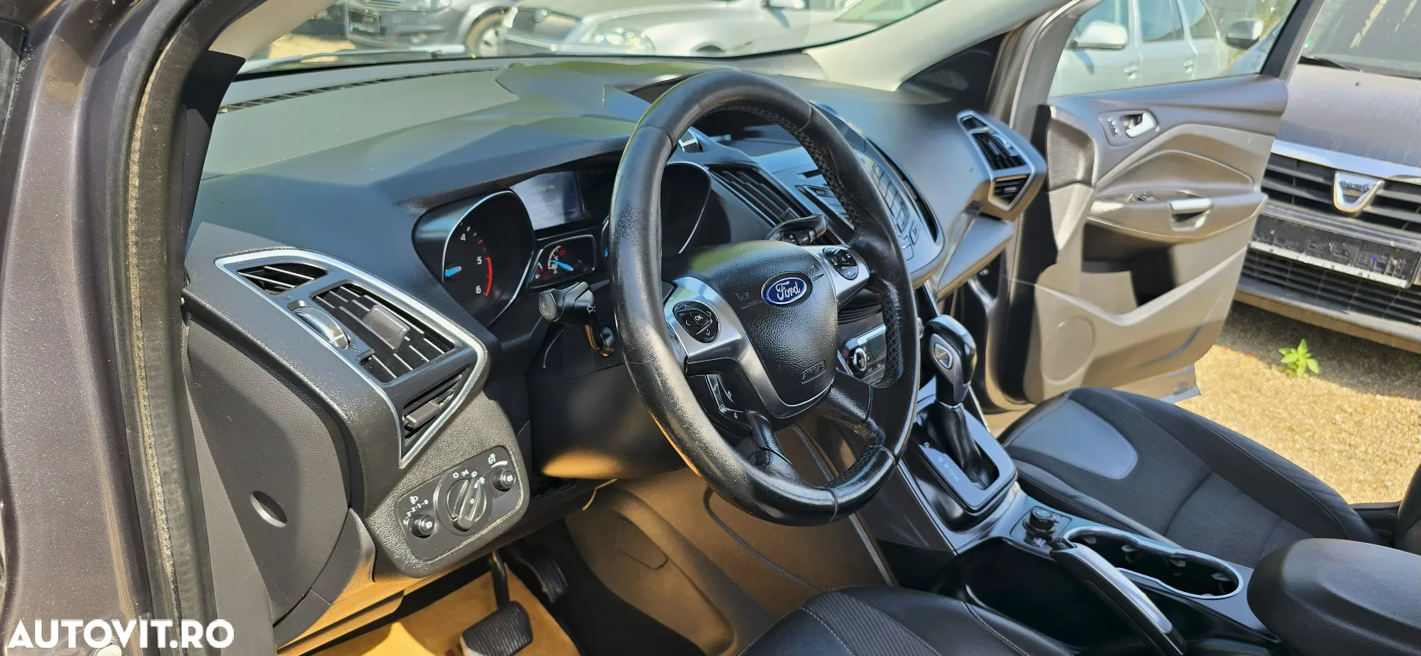 Ford Kuga 2.0 TDCi 4x4 Aut. Titanium - 16