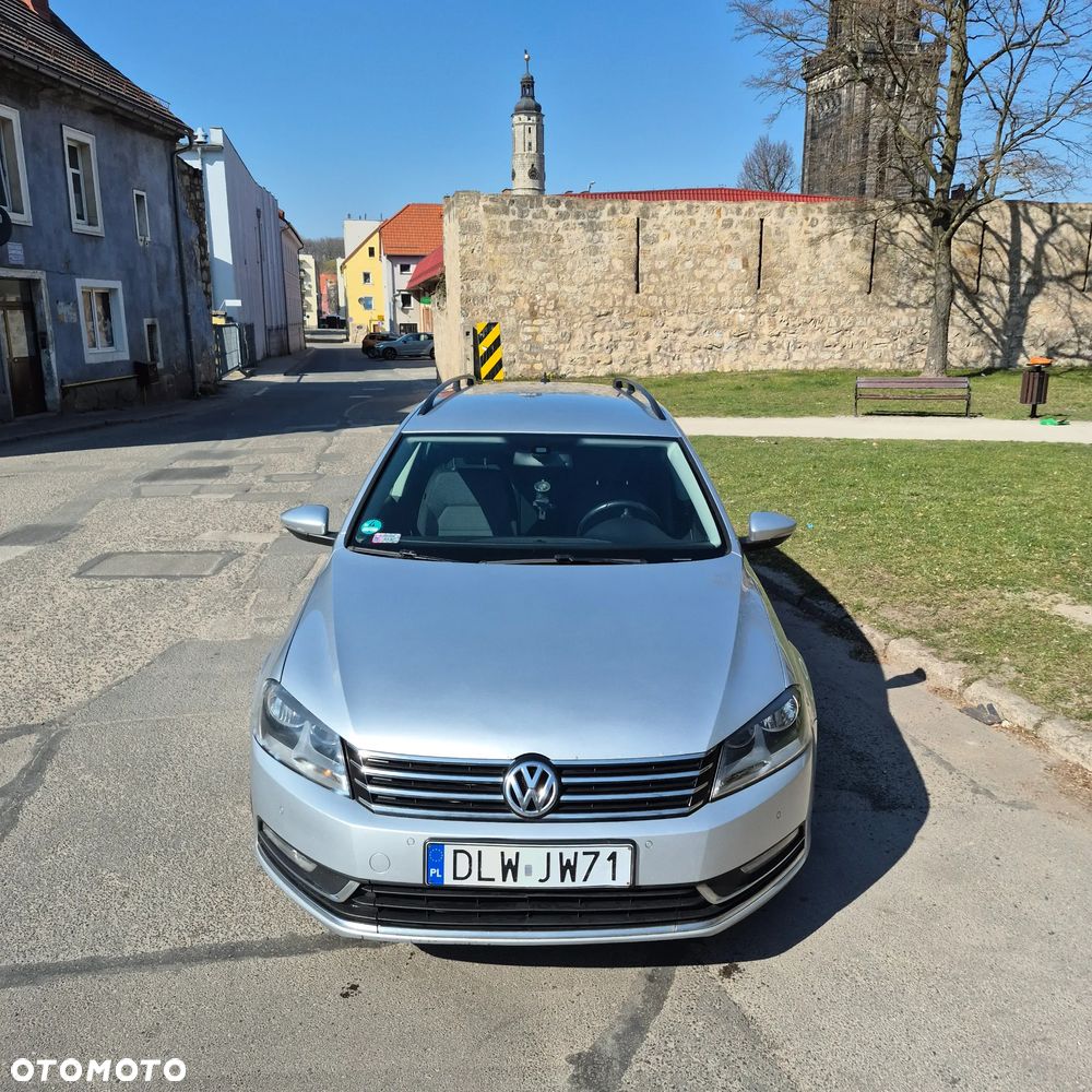 Volkswagen Passat 2.0 TDI Highline DSG - 2