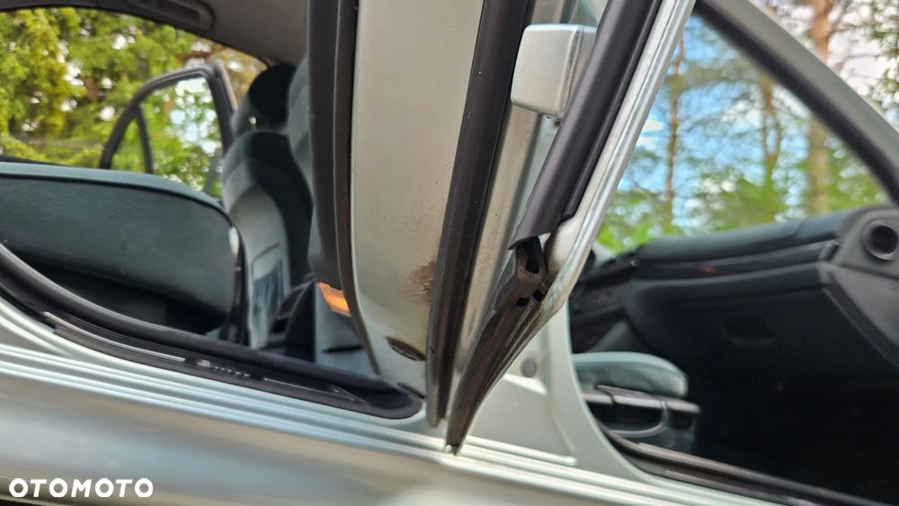 BMW Seria 5 523i - 40