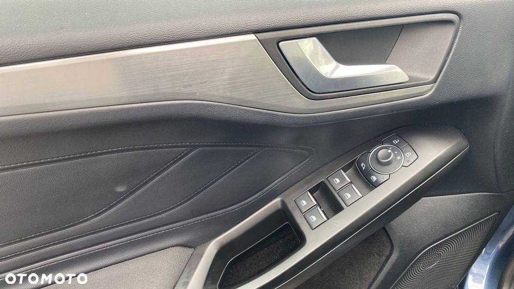 Ford Focus 1.0 EcoBoost mHEV Titanium X - 15