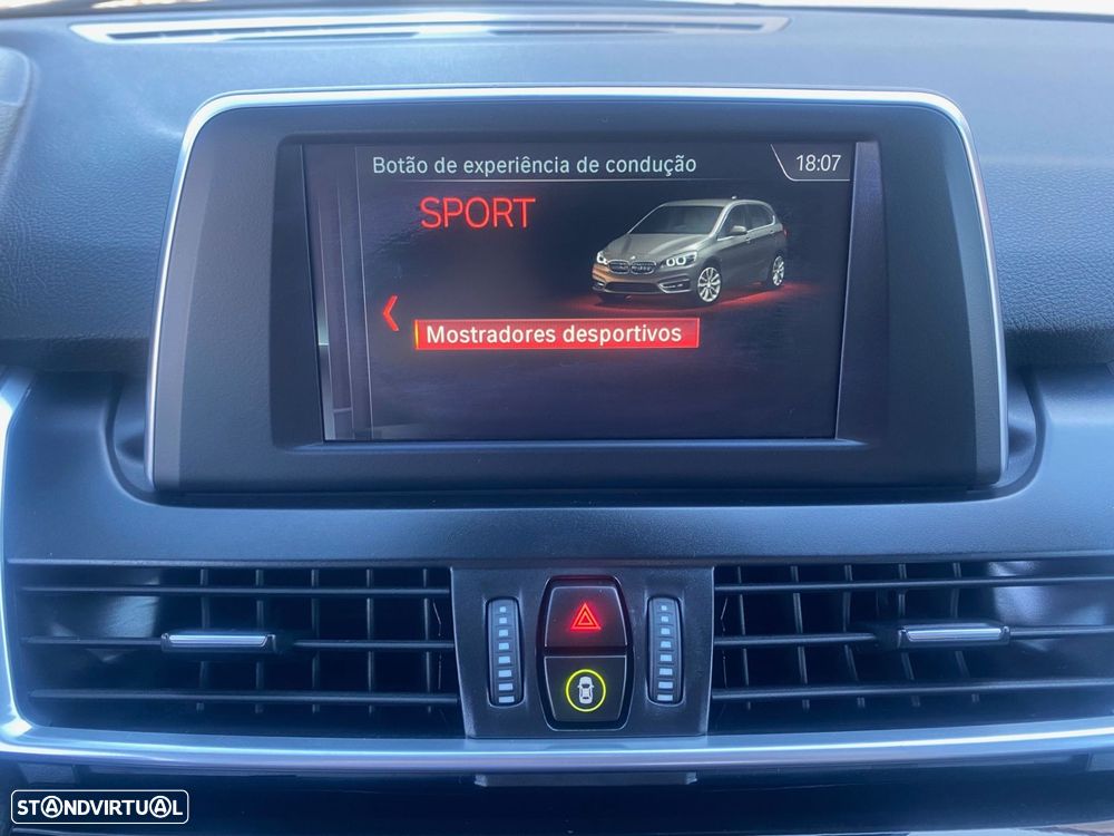 BMW 216 Active Tourer d Line Sport Auto - 35