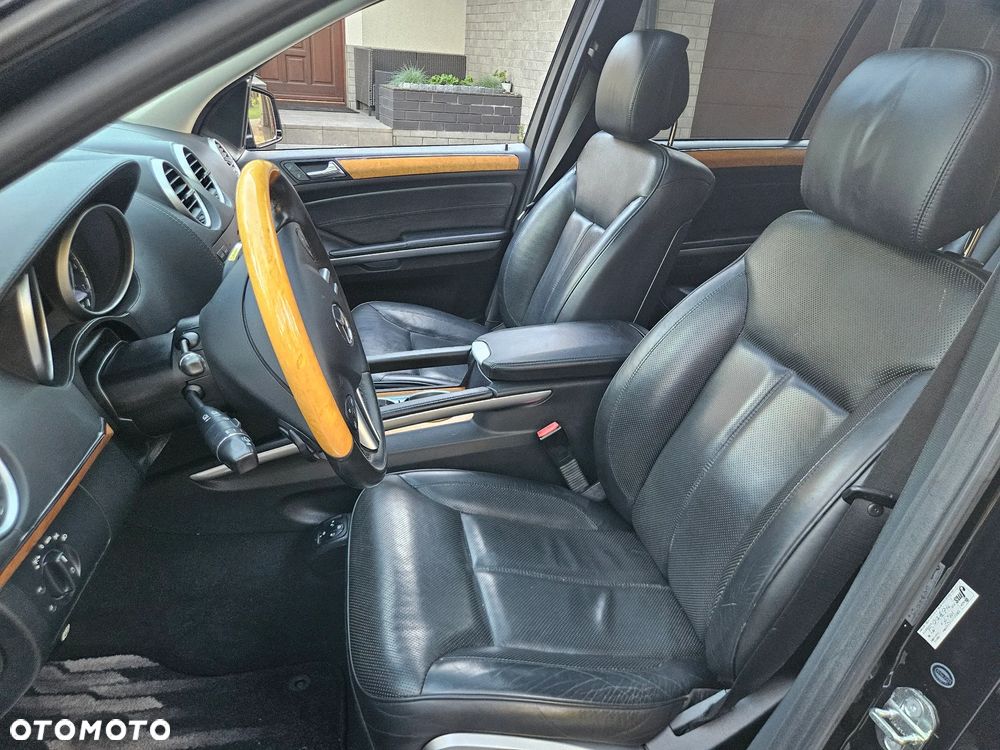 Mercedes-Benz GL 500 4Matic 7G-TRONIC - 21