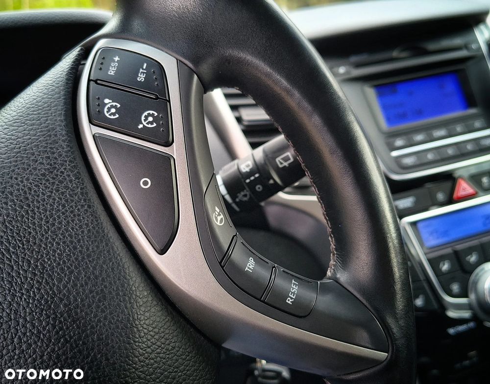 Hyundai i30 - 24