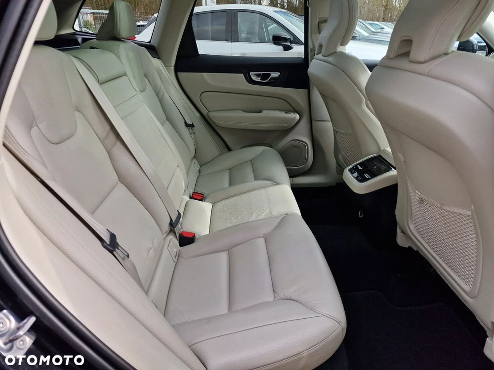 Volvo XC 60 D4 Inscription - 24