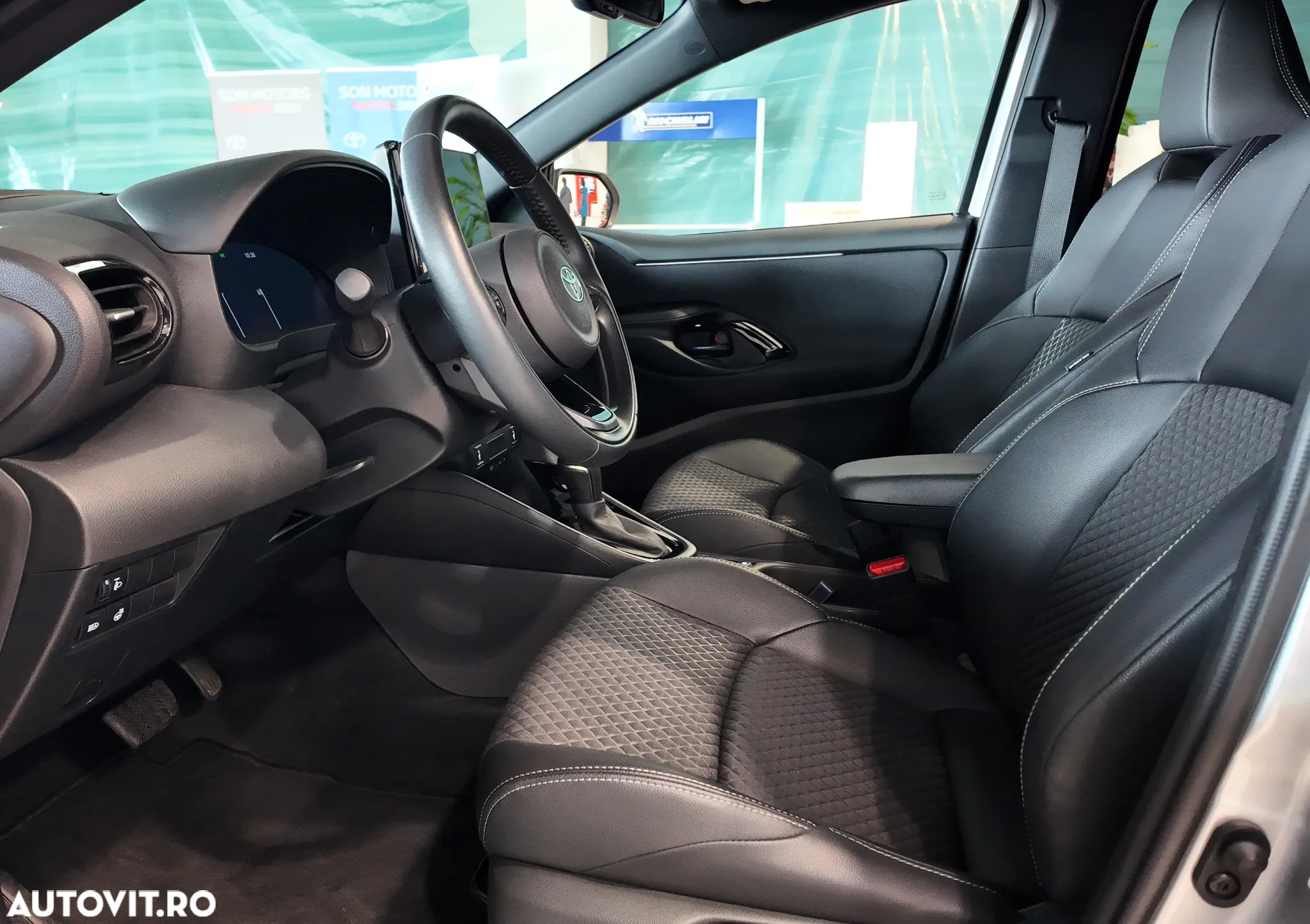 Toyota Yaris 1.5 130 CP HEV Exclusive - 8