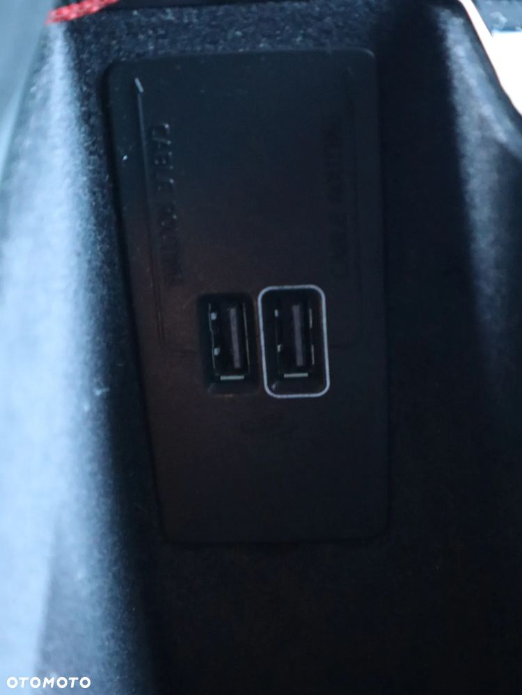 Volvo XC 90 B6 B AWD R-Design - 27