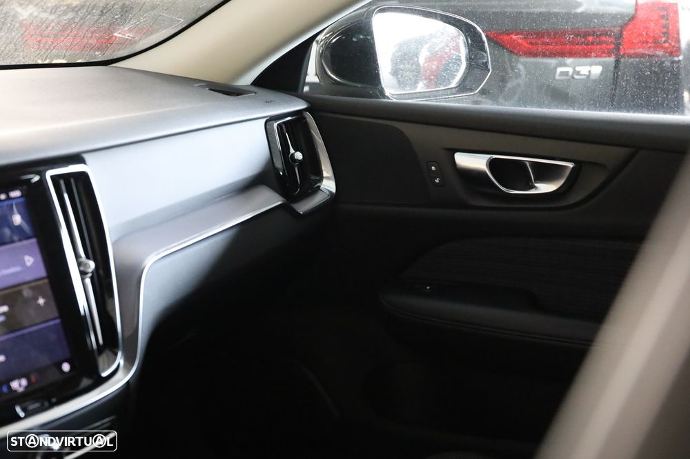 Volvo V60 2.0 T6 AWD TE Essential - 9