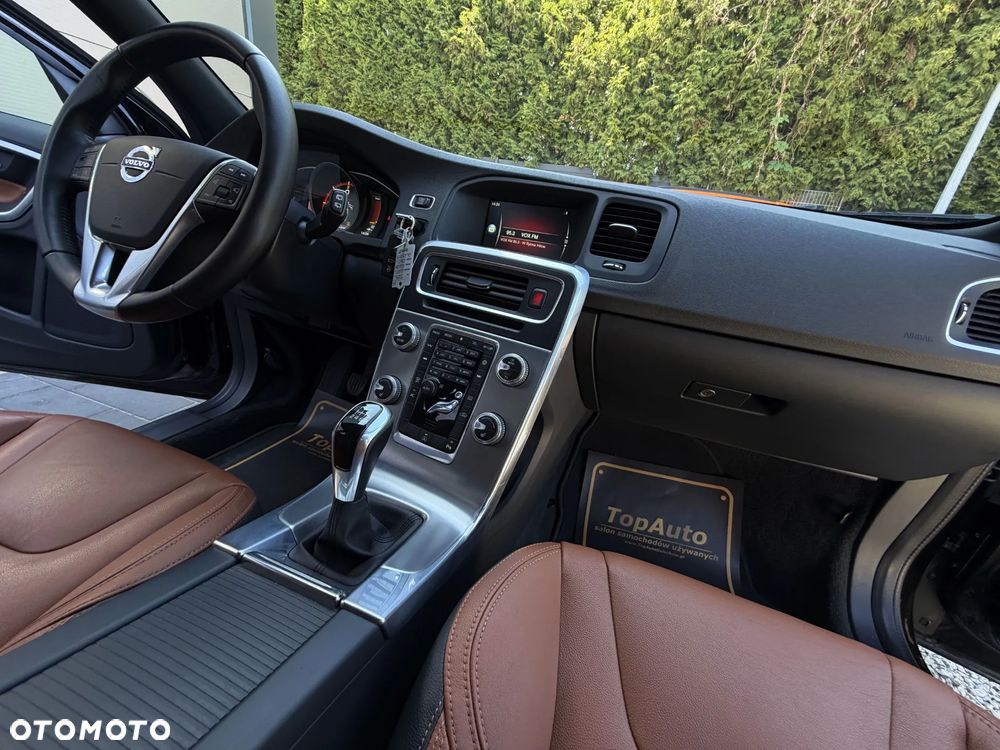 Volvo V60 D4 Drive-E Summum - 17