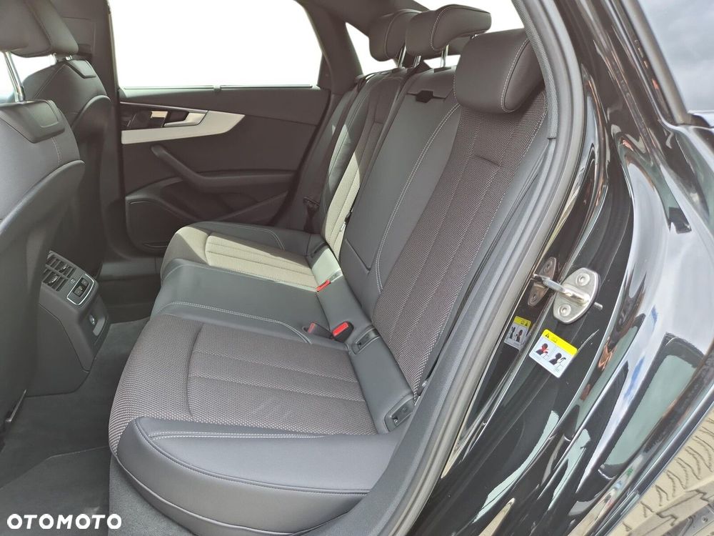 Audi A4 Limousine - 26