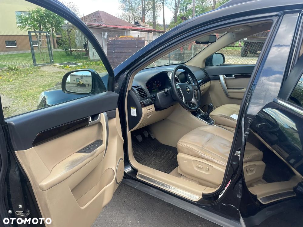 Chevrolet Captiva 2.0 d Base - 10