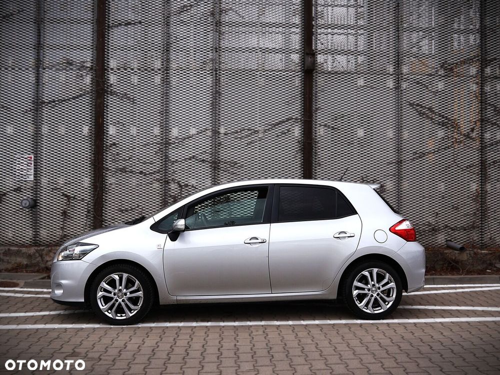 Toyota Auris 1.6 Dynamic - 10