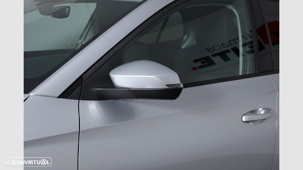 Skoda Fabia 1.0 TSI DSG — fotografia 5