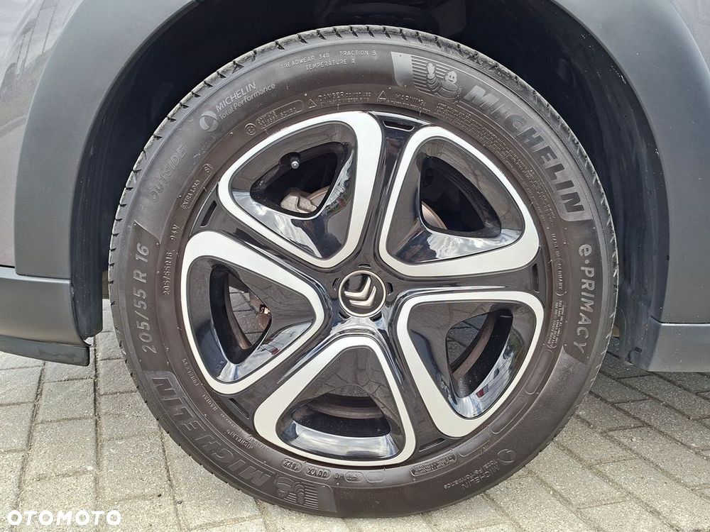 Citroën C3 1.2 PureTech Shine - 10