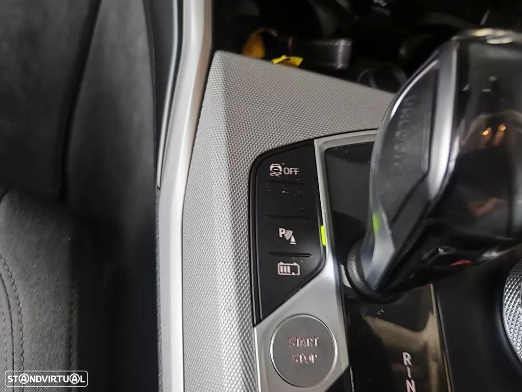 BMW 330 e Corporate Edition Auto - 41