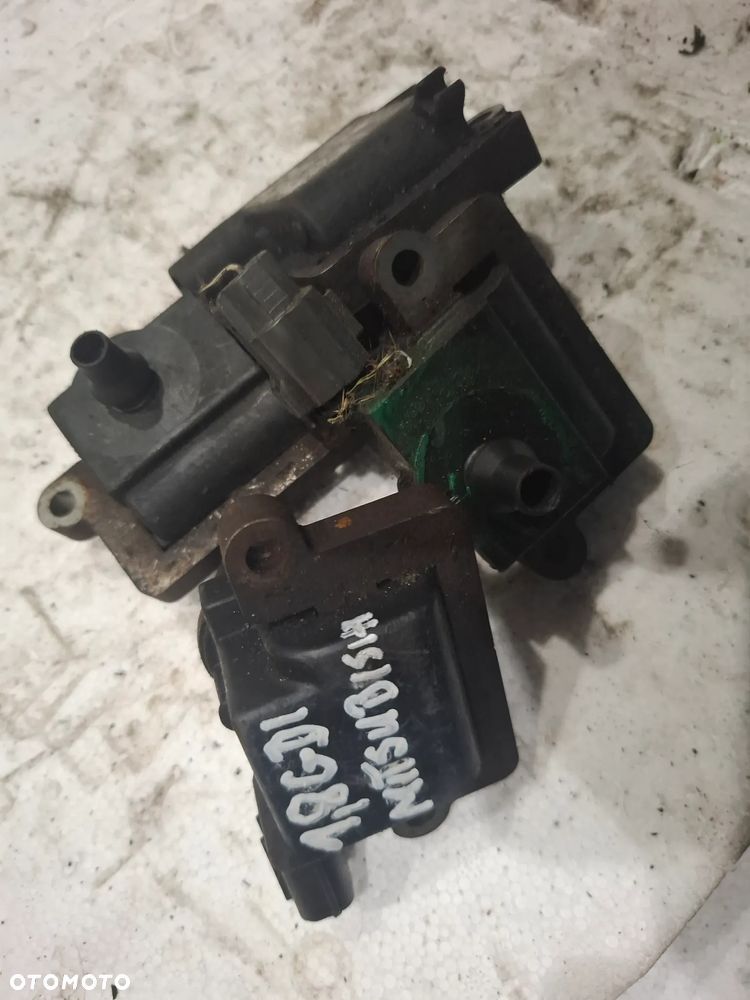 MITSUBISHI CARISMA space star 1,8 GDI cewka zapłonowa pinin - 1