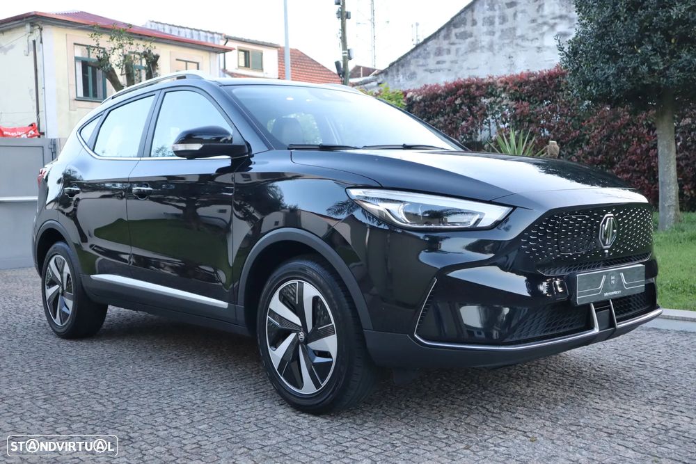 MG ZS EV 72.6 kWh Luxury - 2