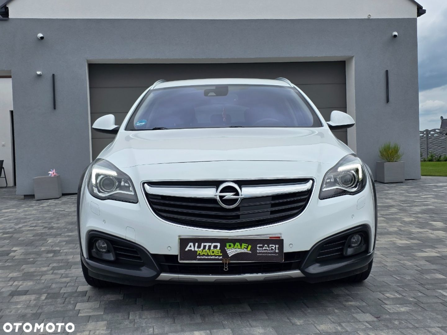 Opel Insignia - 8
