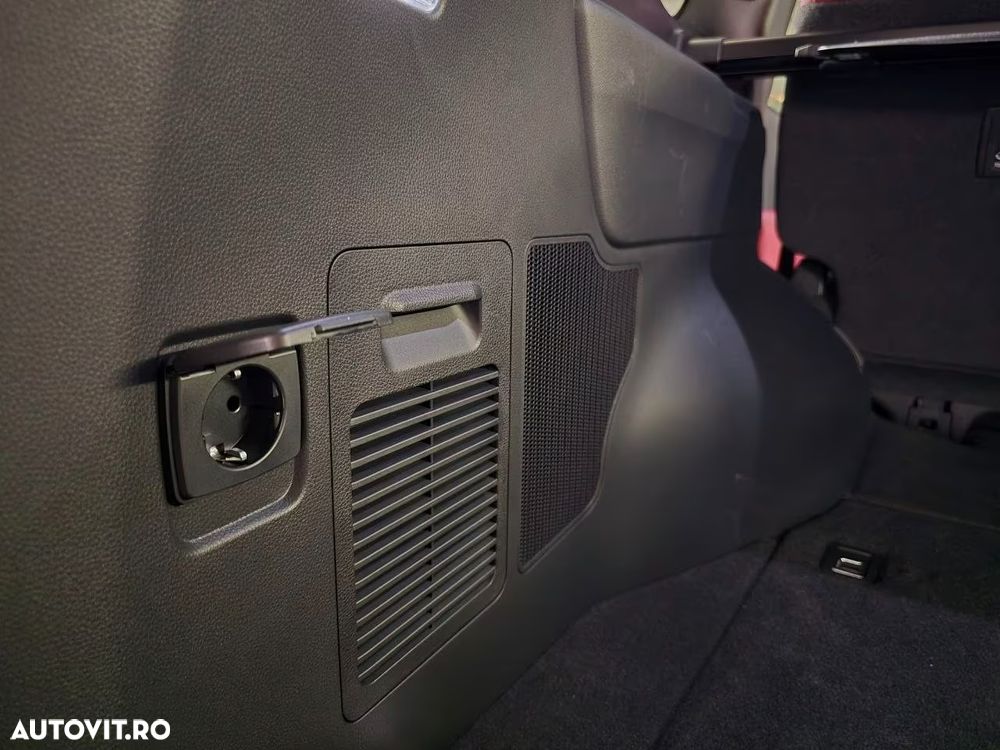 Toyota Land Cruiser 300 - 25