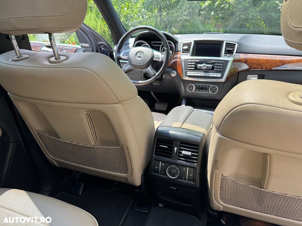 Mercedes-Benz ML 250 BlueTEC 4MATIC 7G-TRONIC - 7