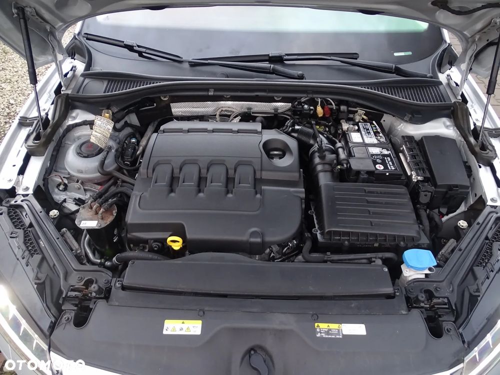 Skoda Superb 2.0 TDI SCR Style DSG - 20