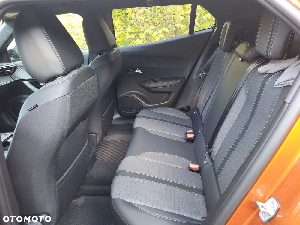 Peugeot 2008 PureTech 100 Allure S&S BVM6 - 12