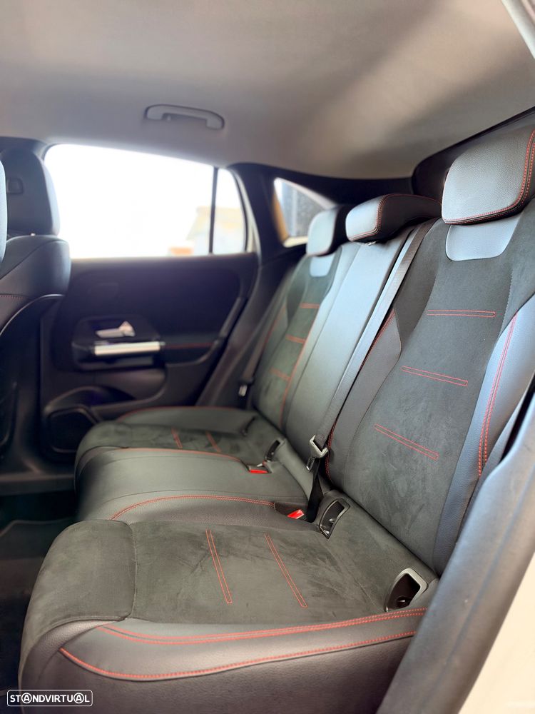 Mercedes-Benz GLA 200 - 14