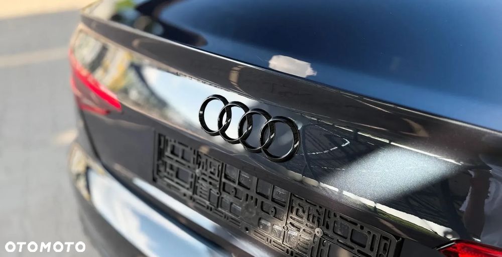 Audi A4 Limousine - 12