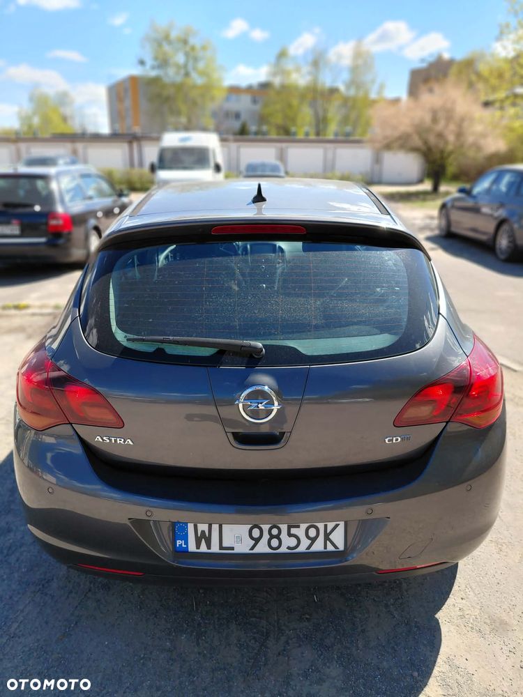 Opel Astra 1.7 CDTI DPF Cosmo - 6