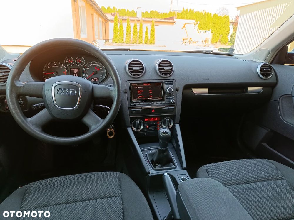Audi A3 Sportback 1.6 TDI DPF Ambition - 21