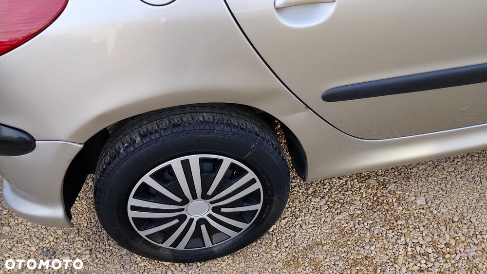 Peugeot 206 1.4 Quiksilver - 8