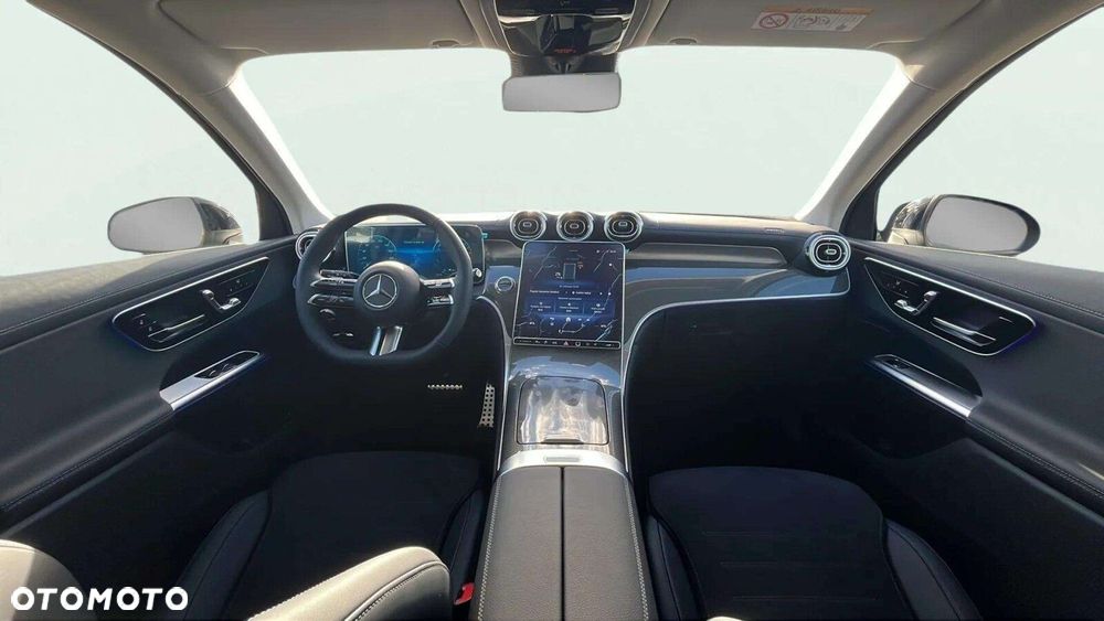 Mercedes-Benz GLC - 12