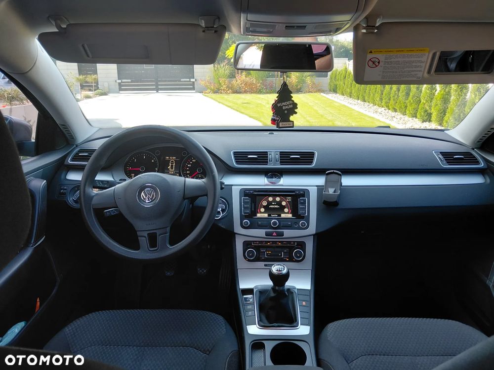 Volkswagen Passat 2.0 TDI DPF BlueMotion Technology Comfortline - 6