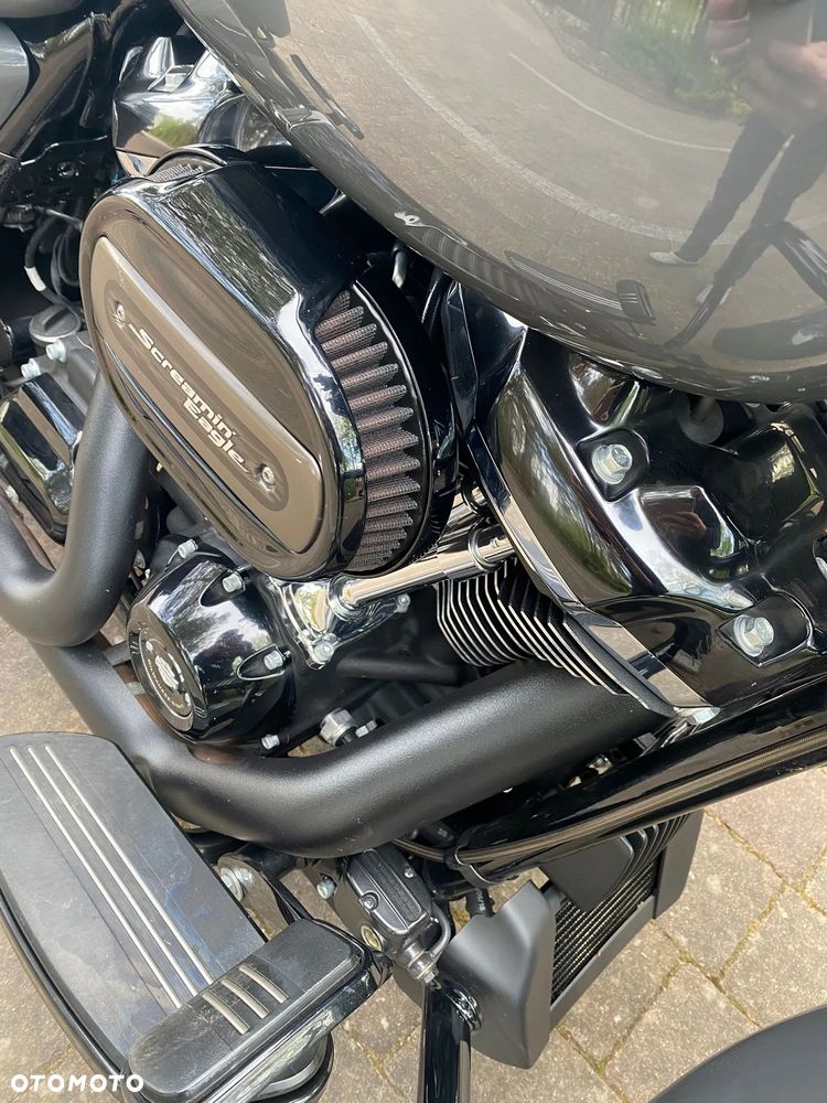 Harley-Davidson Touring Street Glide - 10