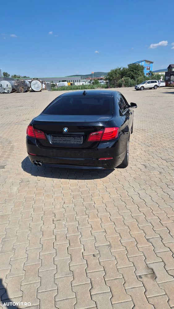 BMW Seria 5 520d - 10