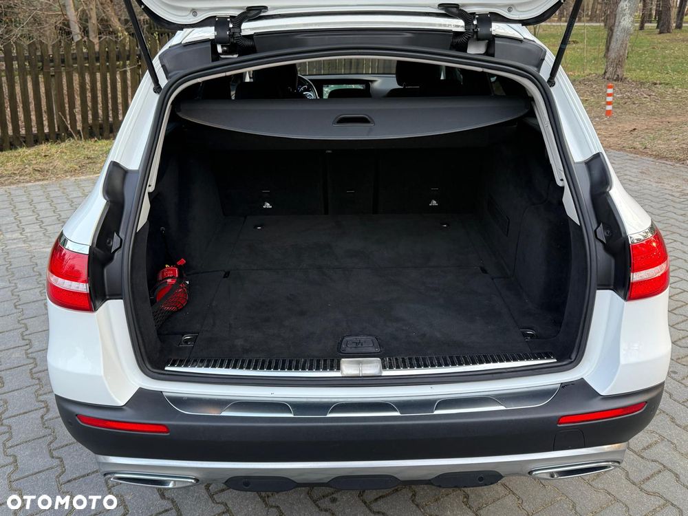 Mercedes-Benz Klasa E 220 d 4Matic 9G-TRONIC - 13