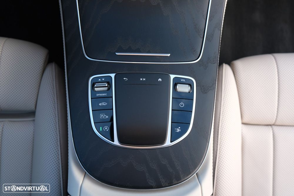 Mercedes-Benz E 220 d AMG Line - 18