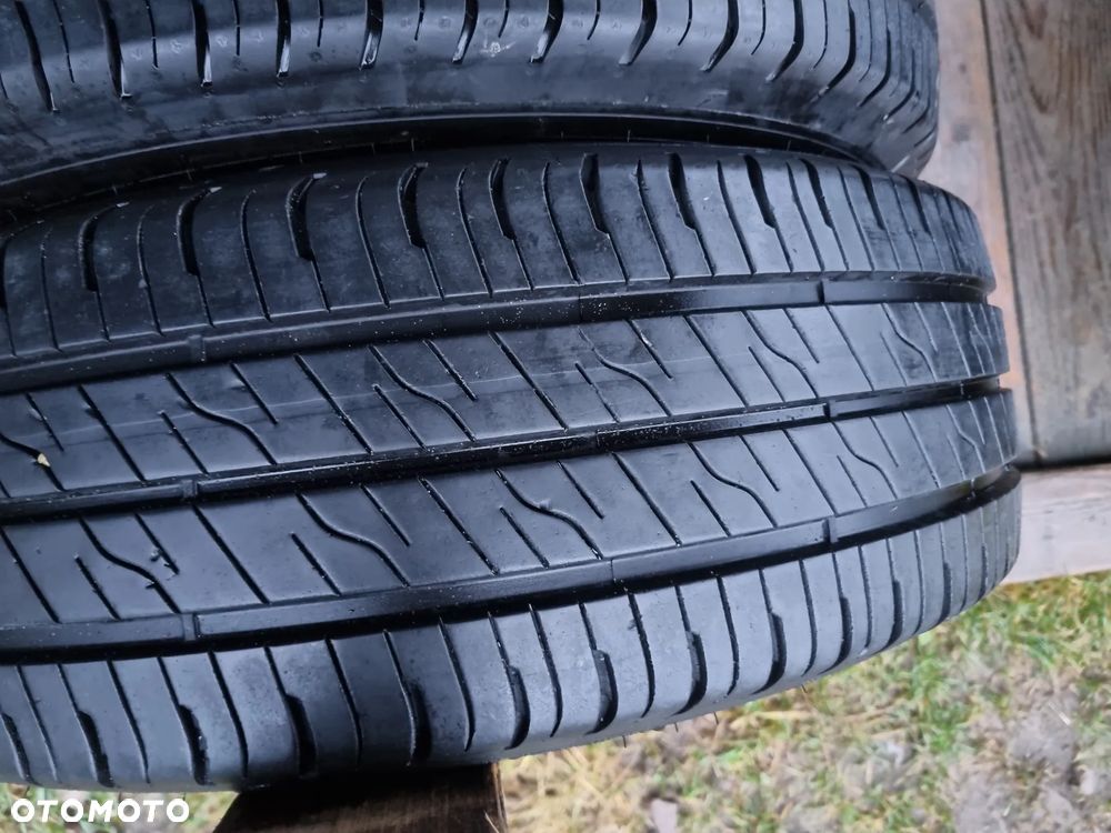 Opony Goodyear EfficientGrip Cargo 2 215/65R16c 109T 2023r.4x8mm super stan - 2