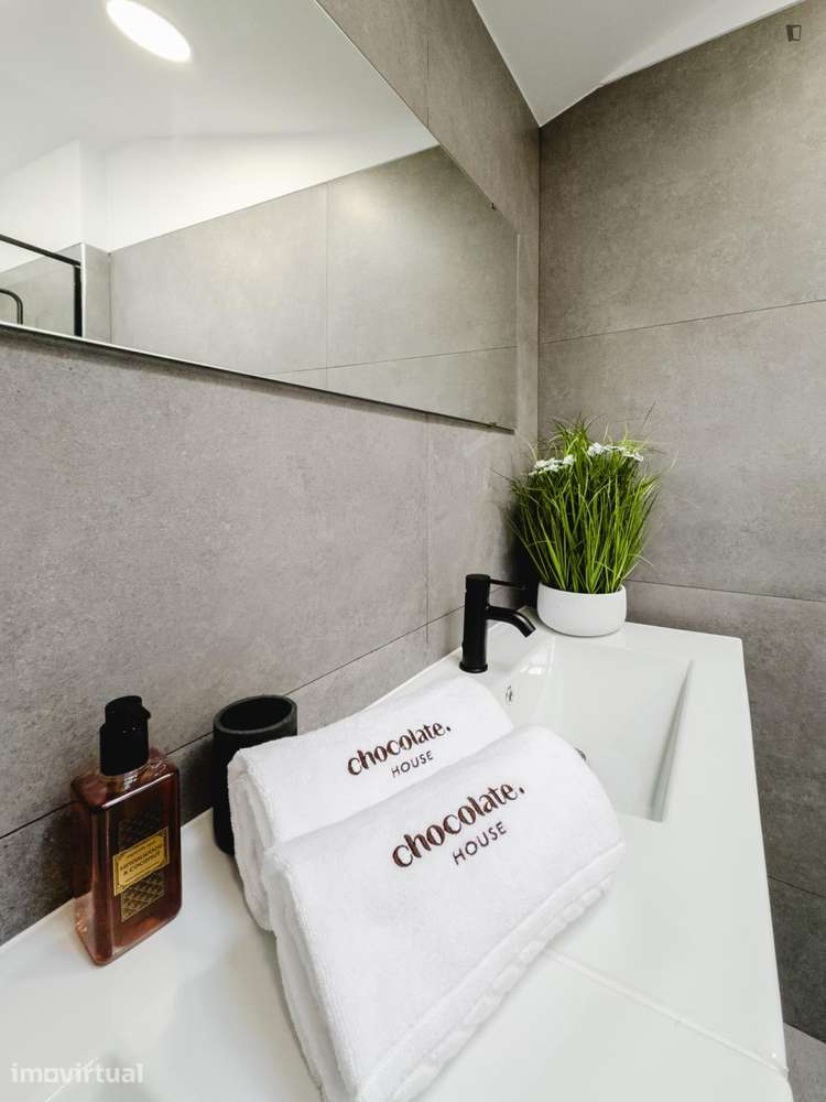 Quarto - localizado em Viana do castelo - Grande imagem: 5/28