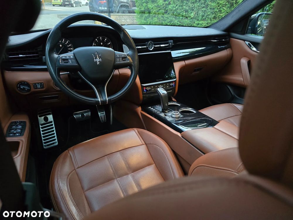Maserati Quattroporte Modena - 20