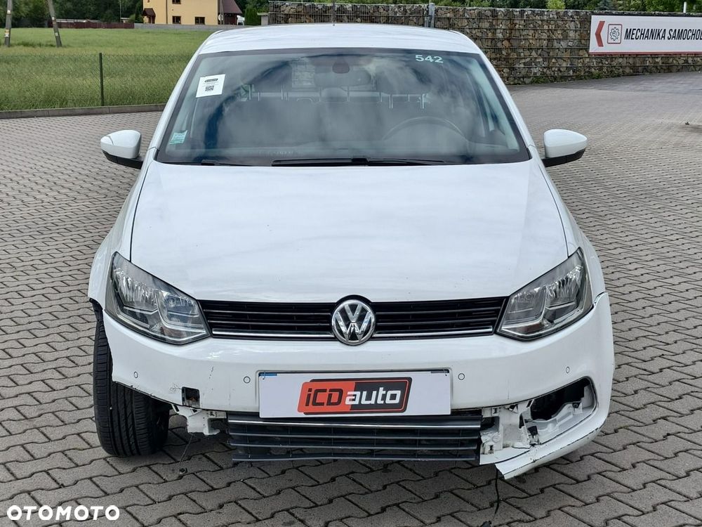 Volkswagen Polo - 2