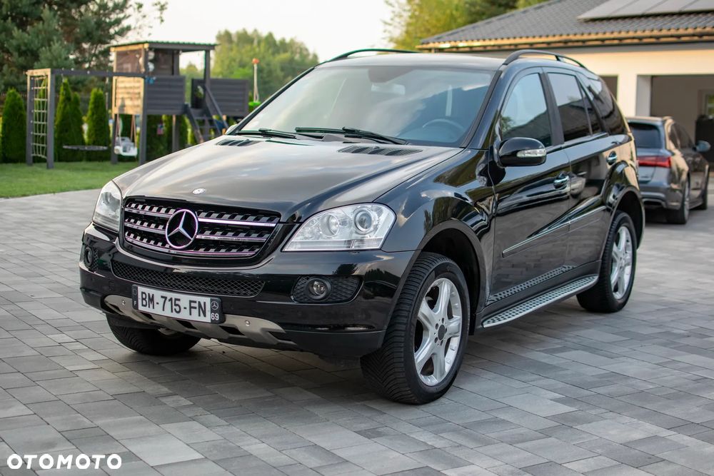 Mercedes-Benz ML 320 CDI 4Matic 7G-TRONIC DPF Edition 10 - 26